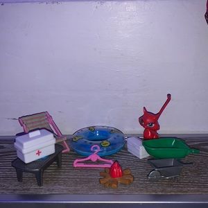 Barbie accessories!!